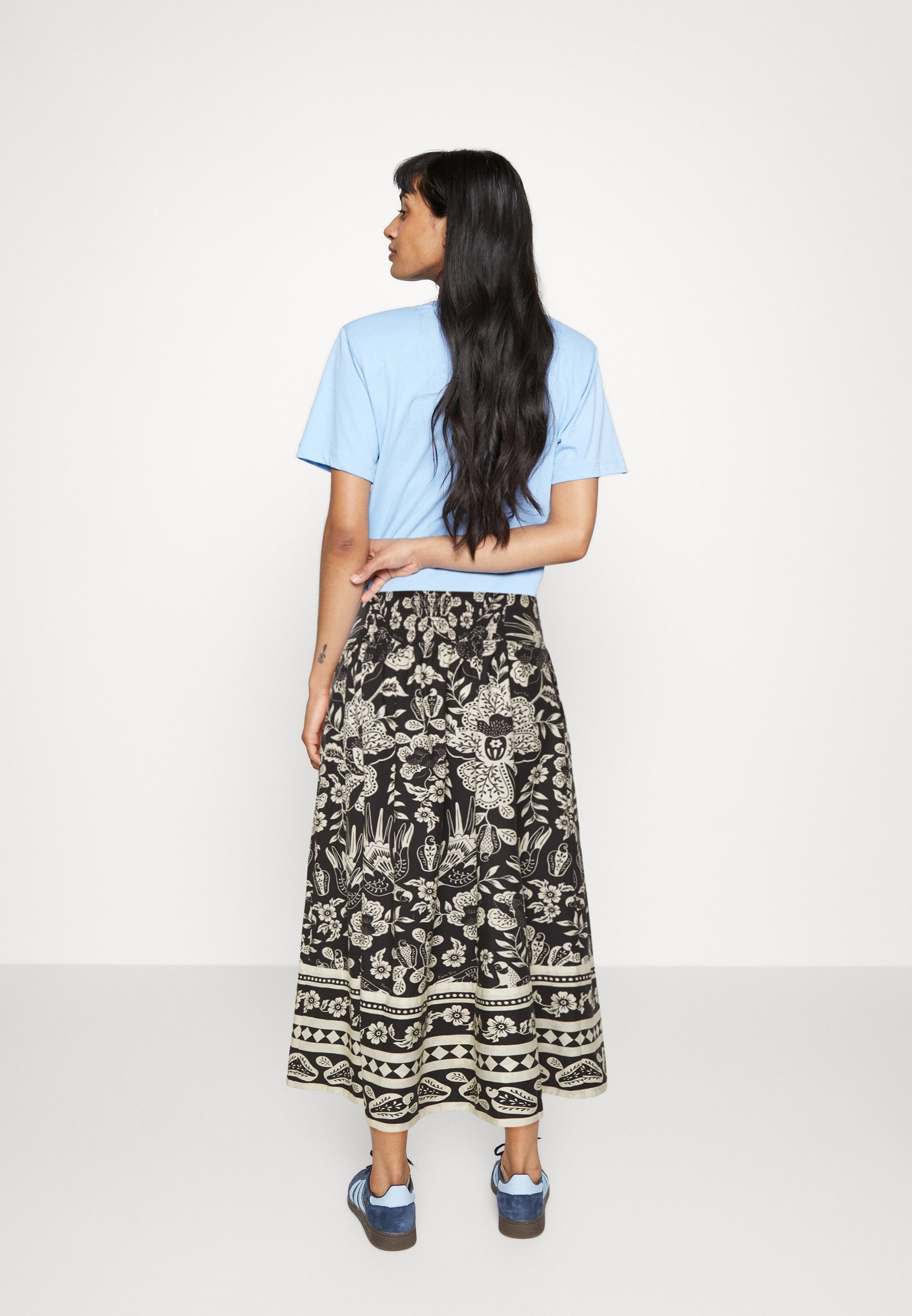 toucans garden midi skirt