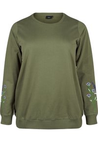 Sudadera verde oliva hecha de tela suave, con mangas largas y diseños florales bordados en azul y verde en los puños.