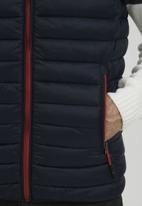 FQ1924 FQBENDIK - Väst - navy blazer