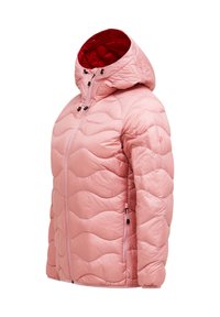 Doudoune rose avec une capuche, présentant un motif en vagues, une fermeture éclair frontale et des accents noirs. L'intérieur est d'une couleur rouge contrastante.