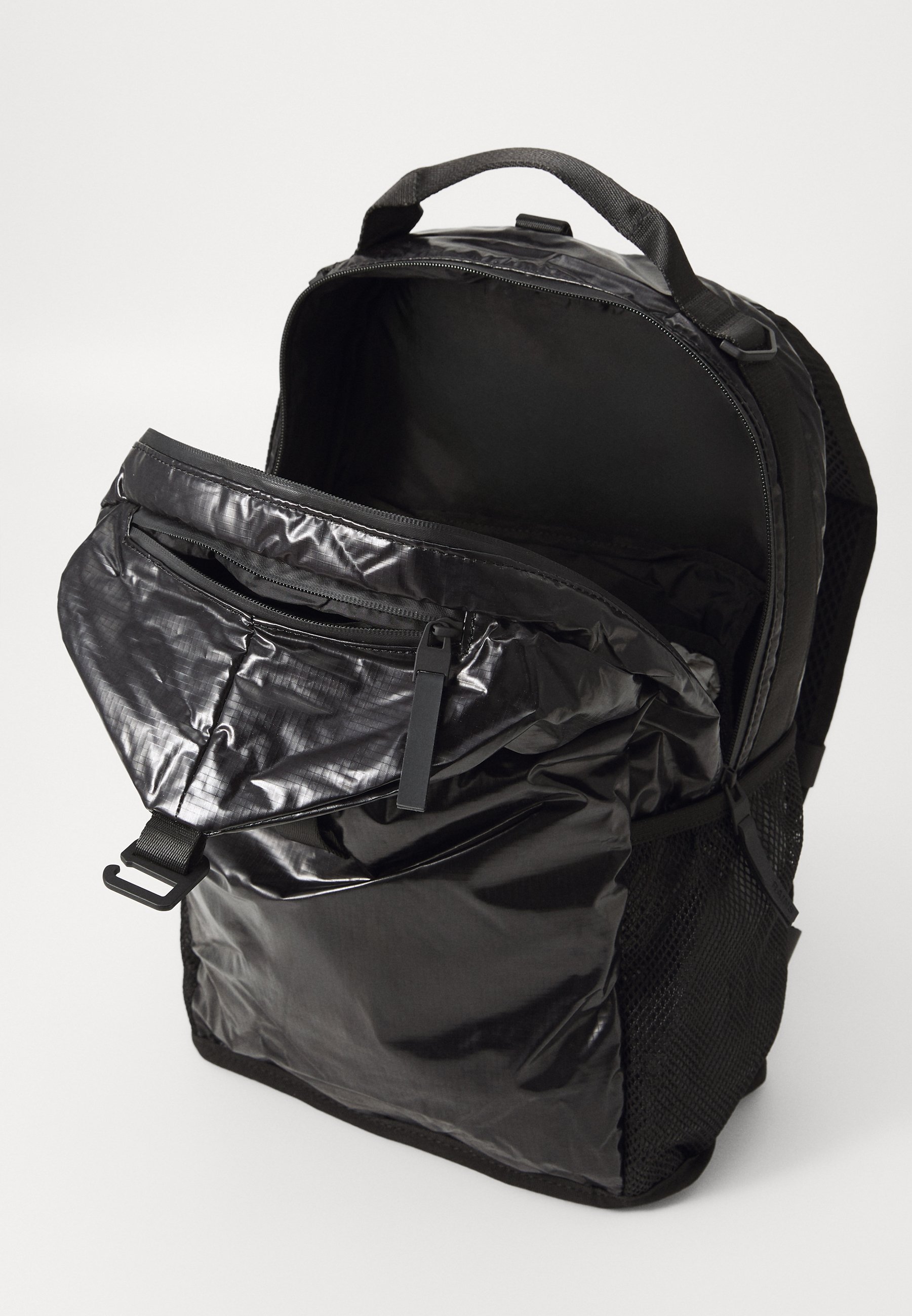 Oakley LATITUDE SLING PACK UNISEX - Rucksack - blackout