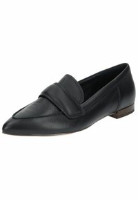 Czarne skórzane mokasyny z wyprofilowanym noskiem i gładką paskiem na wierzchu. Teksturowana powierzchnia, niski obcas i gładkie wnętrze.