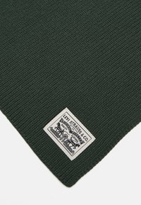 Levi's® BACK PATCH UNISEX - Sjal / Tørklæder - army green