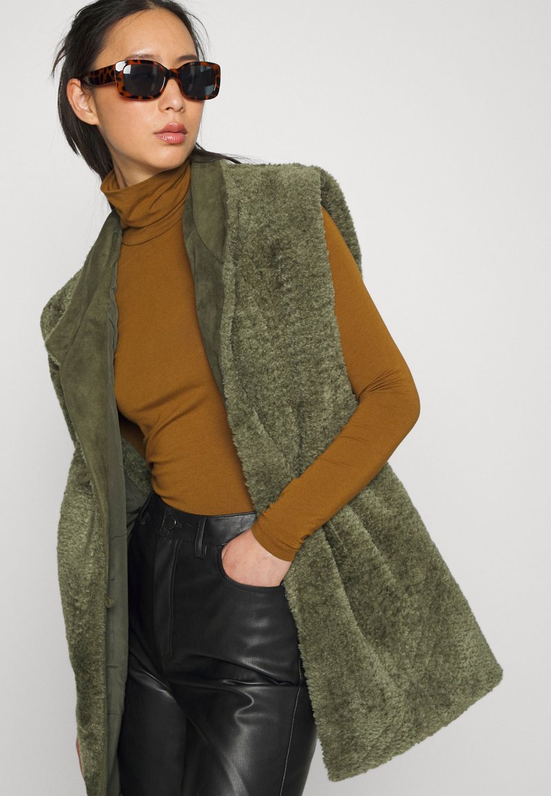 Damen Leichte Jacken | Another-Label UNNI VEST Weste deep green/grün - BT22636 Damen Leichte Jacken | Another-Label UNNI VEST Weste deep green/grün - BT22636
