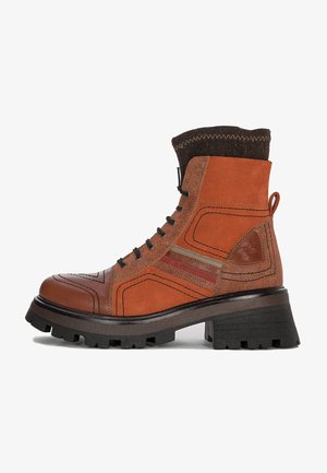 Lace-up ankle boots - czerwony