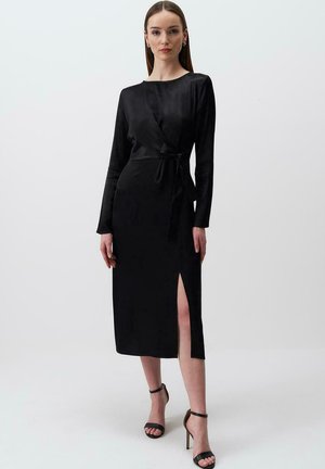 Jimmy Key MIDI WITH SLITS - Robe de jour - black