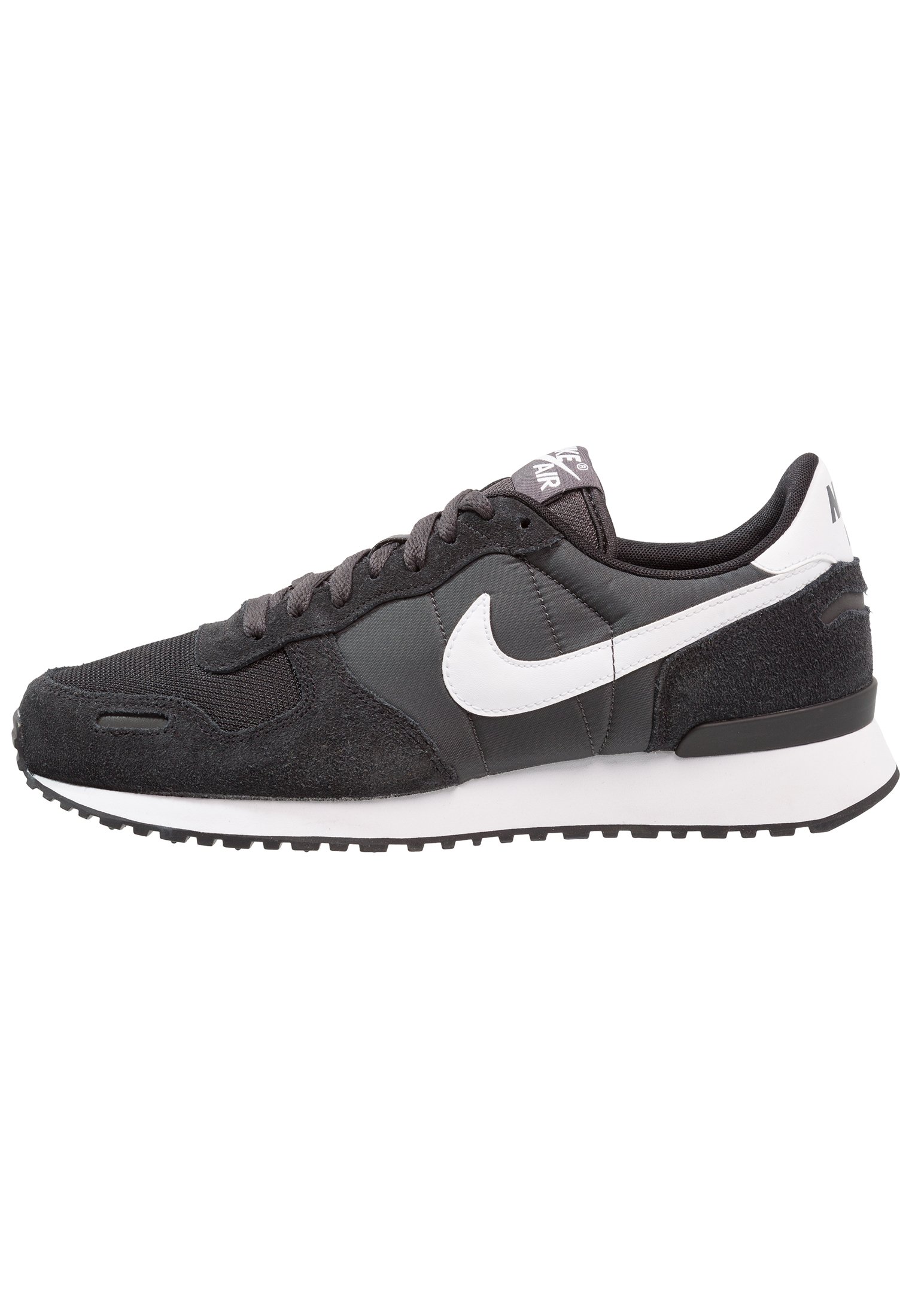 nike air vortex trainers in black