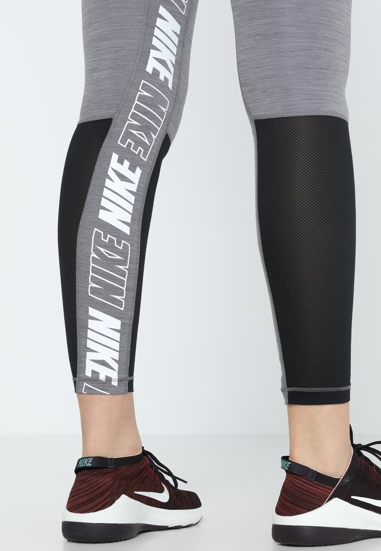 nike performance icon clash graphic