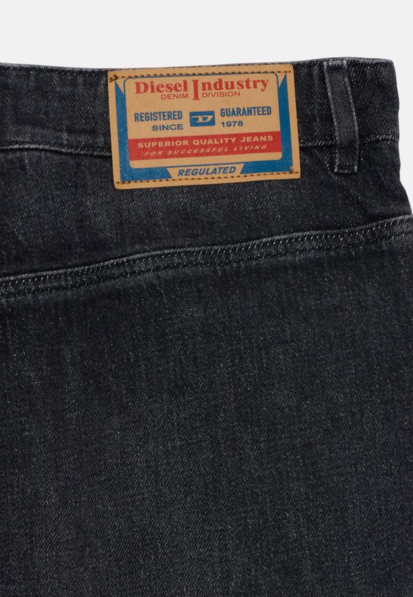 GERON  - Mini skirt3