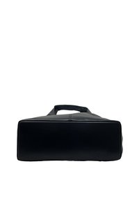 Borsa tote in pelle nera con forma rettangolare, fondo piatto, manici doppi e texture liscia. Design minimalista senza hardware visibile.