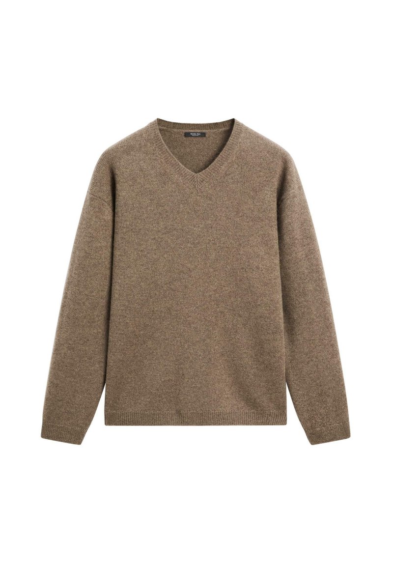 Brązowy sweter z dekoltem w serek, wykonany z teksturowanej dzianiny, z długimi rękawami i luźnym krojem, w jednolitym kolorze.