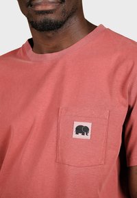 Trendsplant GARZA - Základné tričko - coral