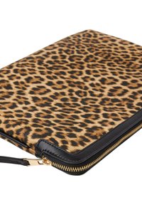 Leopard print clutch with a soft, textured surface, gold zipper closure, and black leather accents. Measures approximately 30x23 cm.