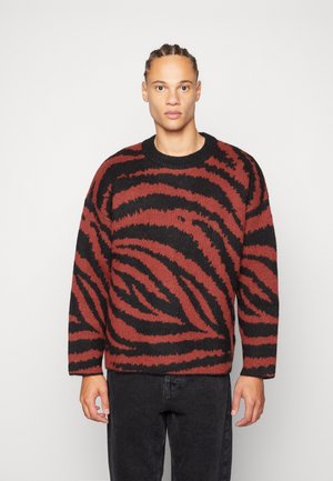 UNISEX TEO GRAPHIC SWEATER - Jumper - wine red/black