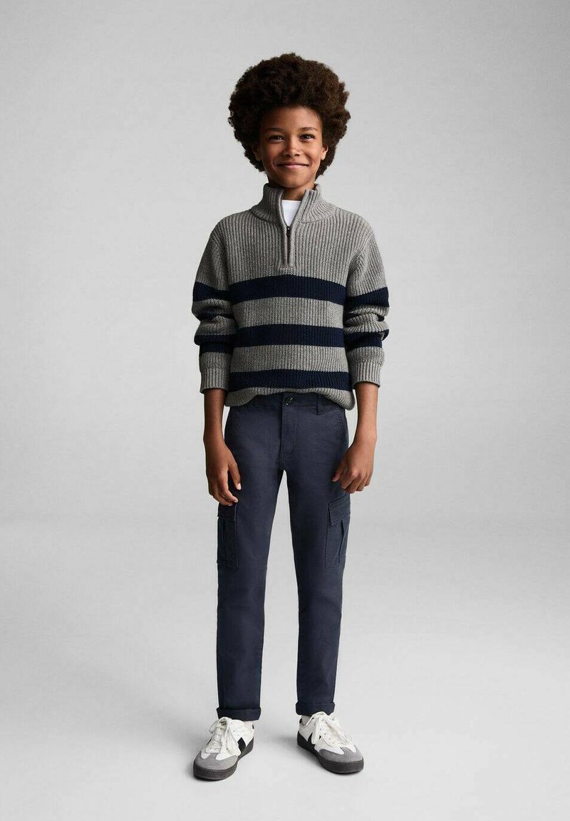 Mango Kids Hlačami s stranskimi žepi - royal blue