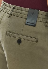 Pako Lorente - Szorty