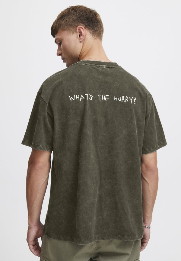 SDHammad - Print T-shirt - forest night2