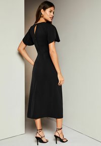 Lipsy BUTTON FRONT SLEEVED PETITE  - Kasdienė suknelė - black