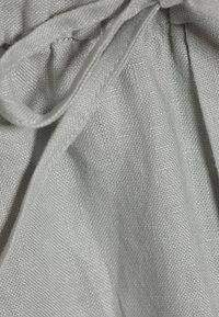 Weekday LOOSE - Παντελόνι - sage green