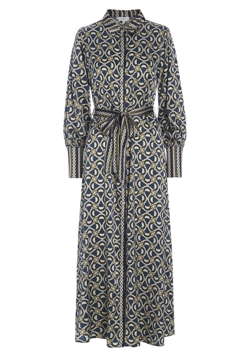 Robe chemise à manches longues avec motif géométrique chaîne en bleu marine, beige et noir, avec col, boutonnage devant et ceinture nouée à la taille.
