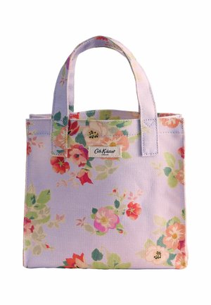 Malá fialková taška cez rameno s farebnou kvetinovou potlačou a krátkymi rukoväťami, s prišitou nášivkou Cath Kidston London na prednej strane.