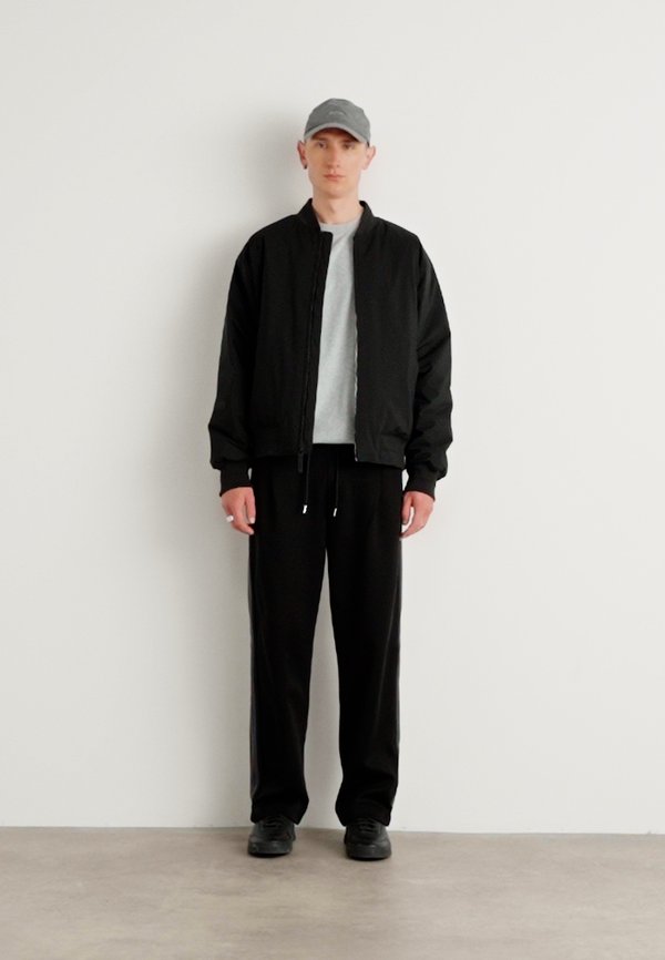 LEVETE - Tracksuit bottoms3