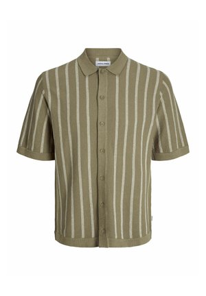 Kortærmet skjorte med krave i olivengrøn med skiftevis cremefarvede lodrette striber, med knaplukning fortil og tekstureret strikmateriale.