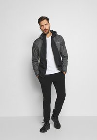 Columbia INNER LIMITS™ II JACKET - Hardshell striukė - black/graphite heather