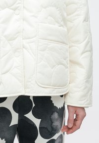 Marimekko KAPSELI PIIRTO UNIKKO - Jas - white