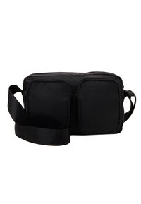 Monki Axelremsväska - black