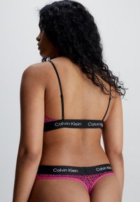 Calvin Klein Underwear UNLINED BRALETTE 1996 COTTON - Topp - abstract spots  fuchsia rose