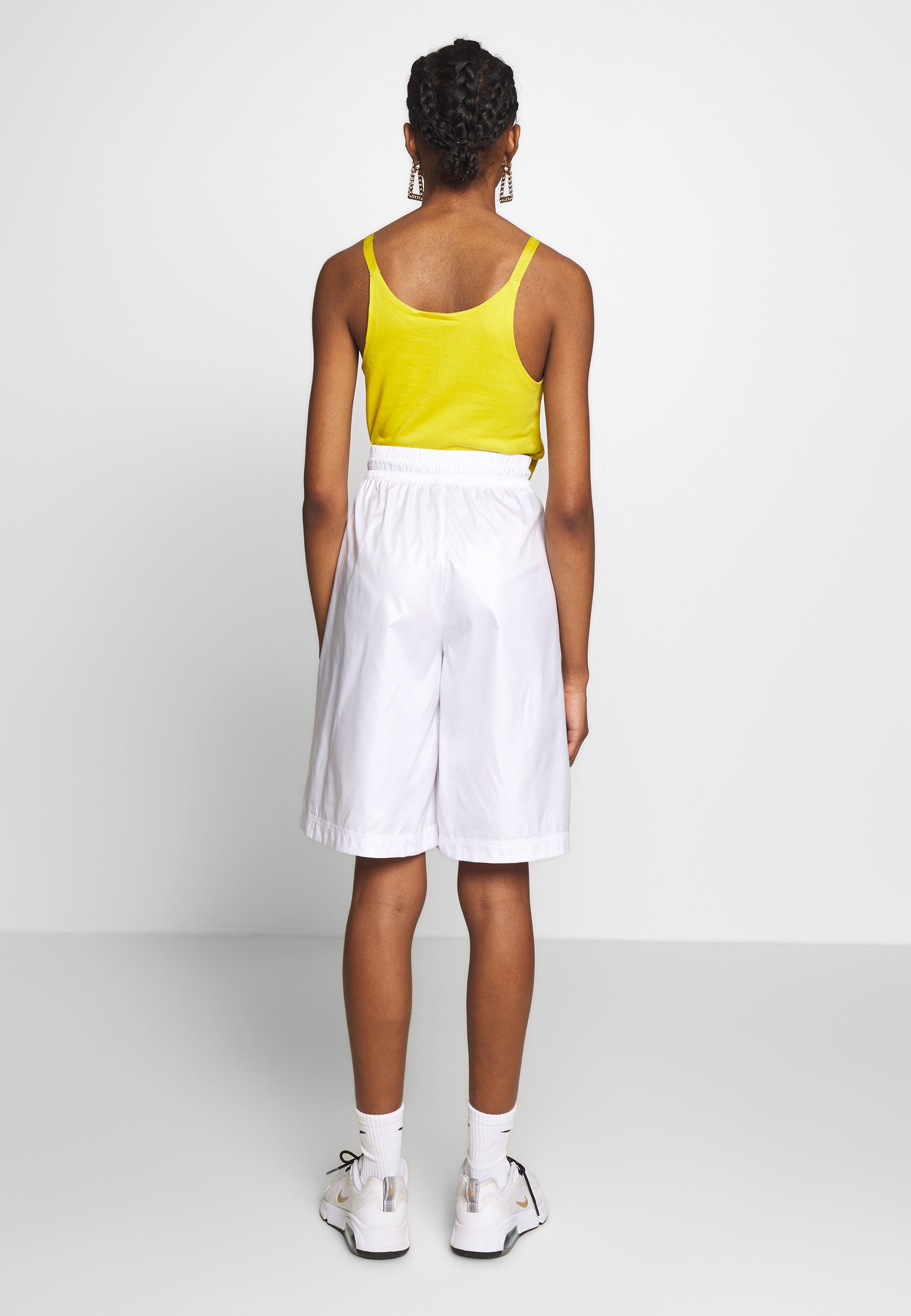 Nike Sportswear SHORT UP IN AIR - A-lijn rok - white/light smoke grey/wit -  Zalando.nl