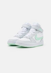 Nike Sportswear COURT BOROUGH MID 2 UNISEX - Sapatilhas de cano alto - pure platinum/mint foam/white
