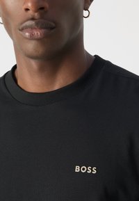 BOSS TEE LONG - Hosszú ujjú felső - black