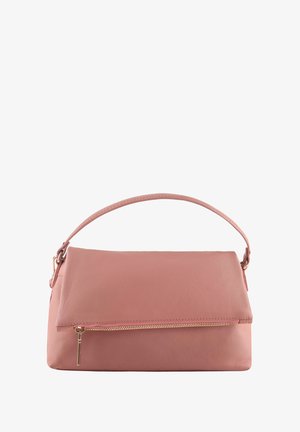 Roze faux leren handtas met een gestructureerde vorm, platte bovenkant en een ritszak aan de voorkant. Voorzien van een enkele handgreep met gouden hardware.