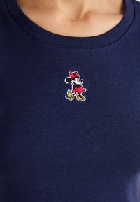 GAP TEE - T-shirts print - navy uniform