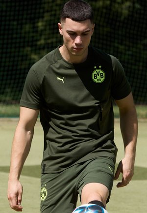 Puma BVB BORUSSIA DORTMUND PUMATECH POCKET TEE - T-shirt de sport - myrtle