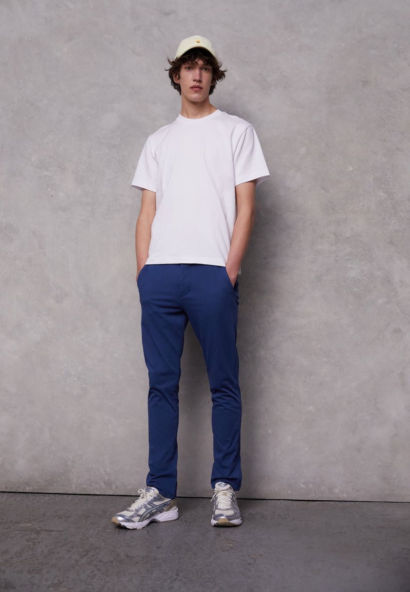 DOCKERS SMART SUPREME FLEX SKINNY - Chinos - ocean blue