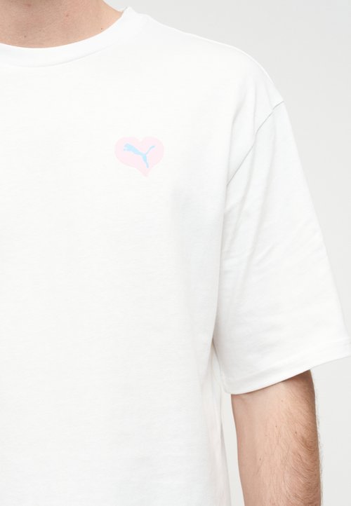 PUMA BOXY FLOWER BOUQUET GRAPHIC TEE UNISEX - Print T-shirt - white — photo 6