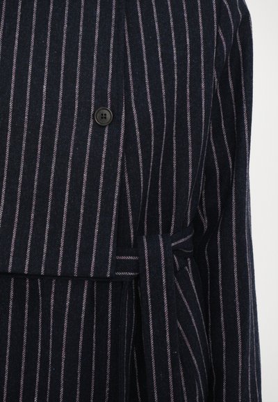 Henrik Vibskov EVENING COAT - Classic coat - dark blue