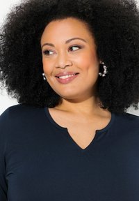 Ulla Popken NOTCH NECKLINE  - Top s dlouhým rukávem - navy blue