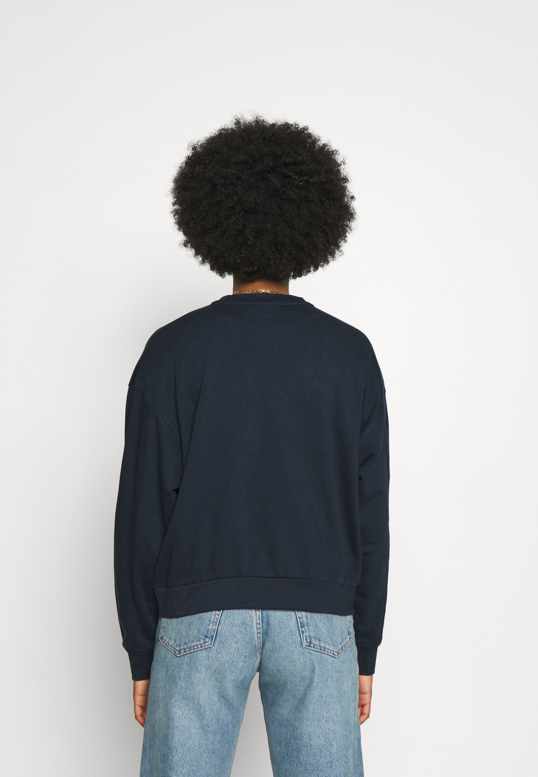 Women HUGE CROPPED - Sweatshirt Women HUGE CROPPED - Sweatshirt