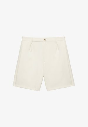 PULL&BEAR, WITH DOUBLE DARTS - SMART BERMUDA SHORTS - Shorts - light yellow