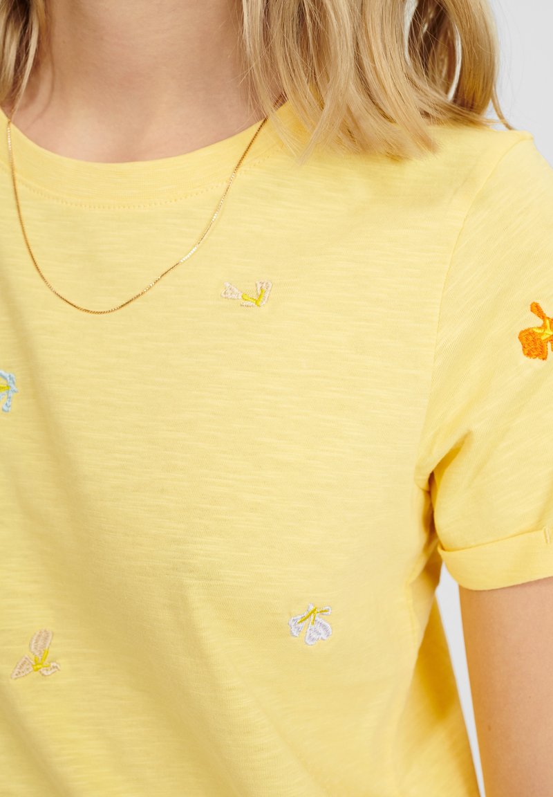 Damen T-Shirts | Nümph NUDELPHI T-Shirt print popcorn/hellgelb - QT51403 Damen T-Shirts | Nümph NUDELPHI T-Shirt print popcorn/hellgelb - QT51403