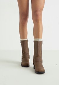 ONLY SHOES ONLBAX - Cowboystøvler - brown