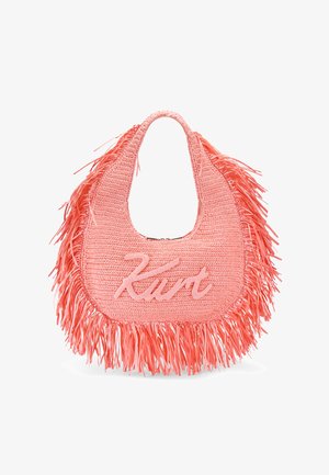 Sac à main tissé rose corail avec bordure à franges et "Kurt" brodé à l'avant, forme en croissant, poignée unique sur le dessus, matériau tissé texturé.
