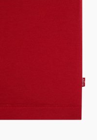 Levi's® FOOTBALL FAN TEE UNISEX - Marškinėliai su spaudiniu - jester red