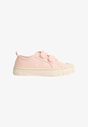 Rosa canvas sneakers med dubbla Velcro-remmar, blommig broderidetalj, rund tå och krämfärgad gummisula.