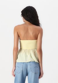 Hollister Co. STRAPLESS BABYDOLL  - Top - double cream