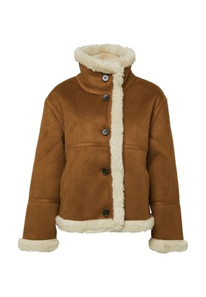 Bruine shearling jas met een hoge kraag, knoopsluiting en crèmekleurige fleece afwerking langs de randen en manchetten. Ontspannen pasvorm.